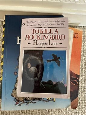 To Kill a Mockingbird by Harper Lee - Pink Cover